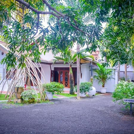 Хостел Tamarind Moon Диквелла Экстерьер фото