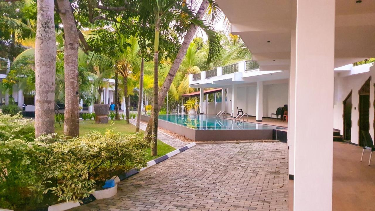 Хостел Tamarind Moon Диквелла Экстерьер фото